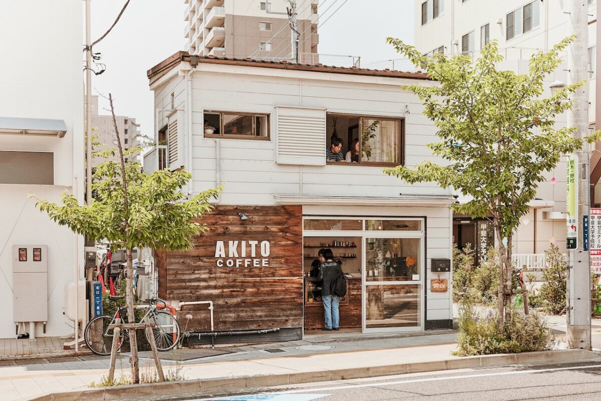日本・山梨のロースター：AKITO COFFEE01